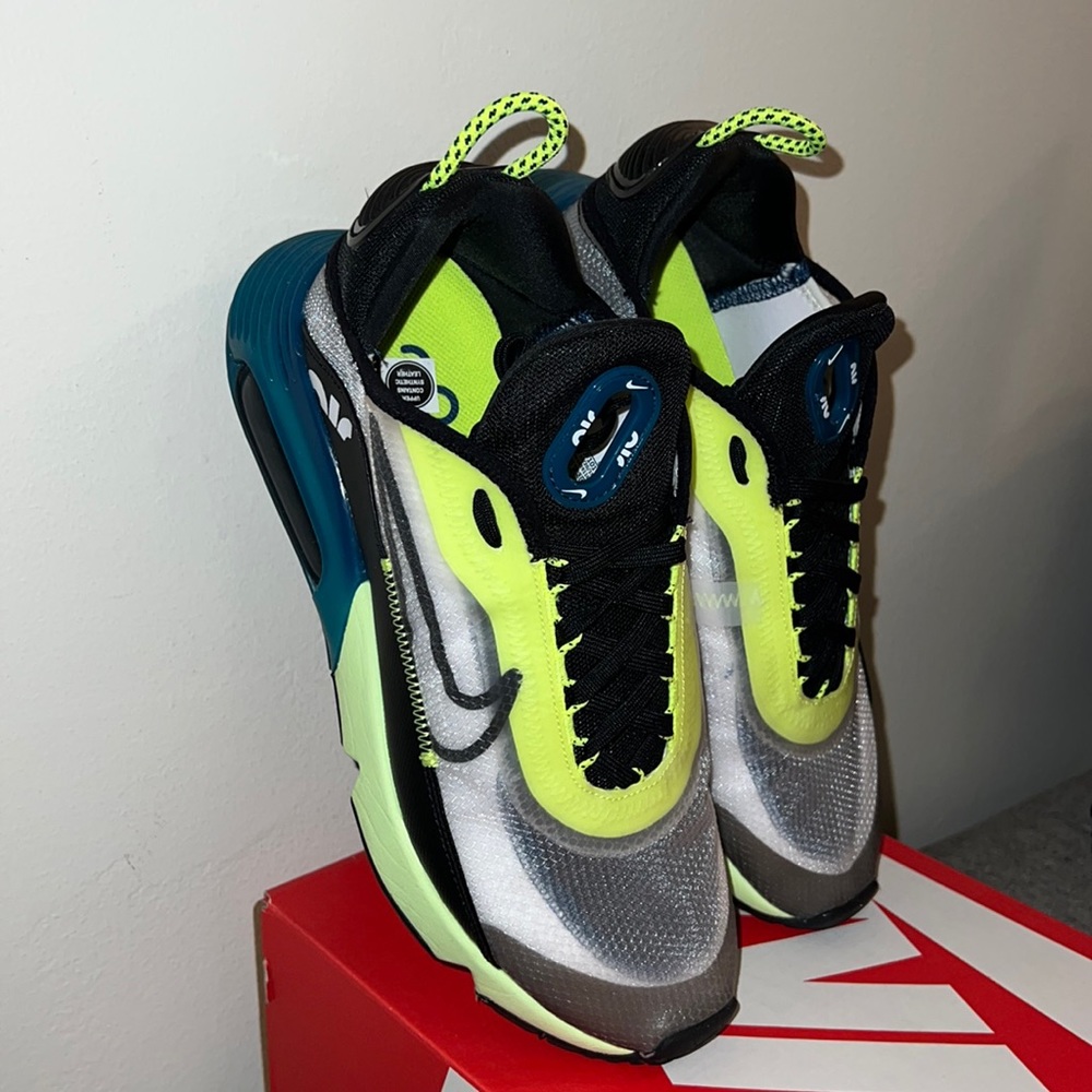 Nike Air Max 2090